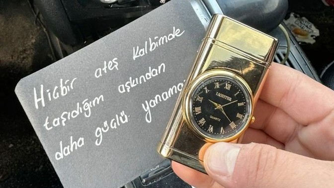 Hiç hediye almayan sevgiliden olur mu?