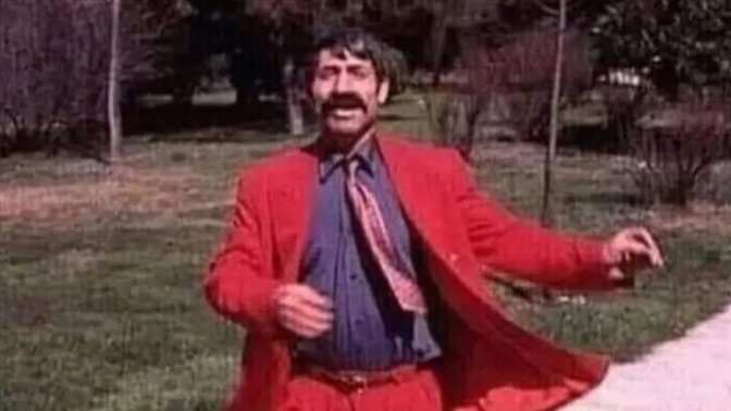 Bazen herşeyi bırakıp yalnızca ona koşmak istersin ahh ahh🤭🤭🤭sizede oluyor mu böyle?🤔?