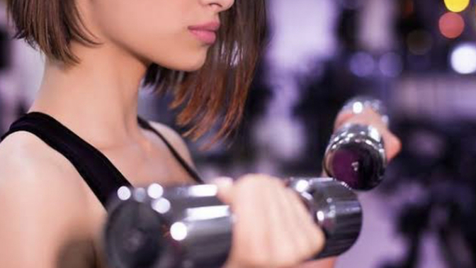 Spor salonuna makyajlı gider misiniz?