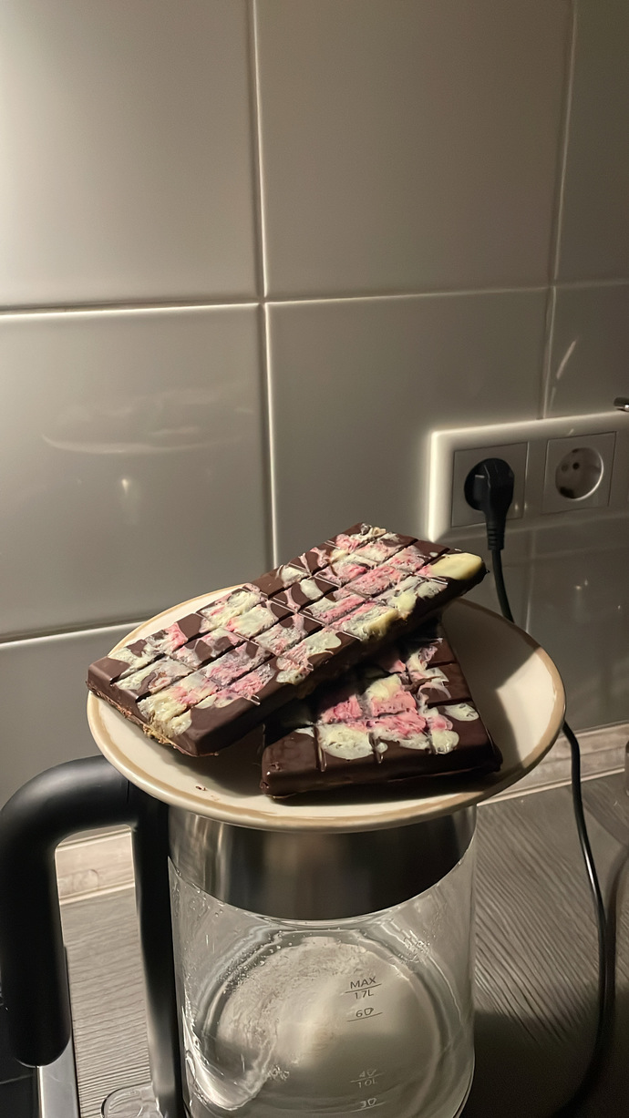 İlk kez Dubai çikolatası yedim, bayıldım. Siz denediniz mi, sevdiniz mi?