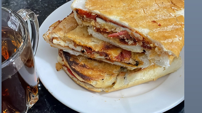 Tost yemenin saati olur mu 😅?