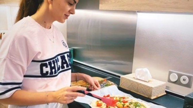 Yemek yaparken yemeğe sevginizi katar mısınız?