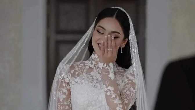 "Şimdi biz neyiz" sorusuna "adını sen koy" cevabını veren karşı cinse tepkin ne olurdu?