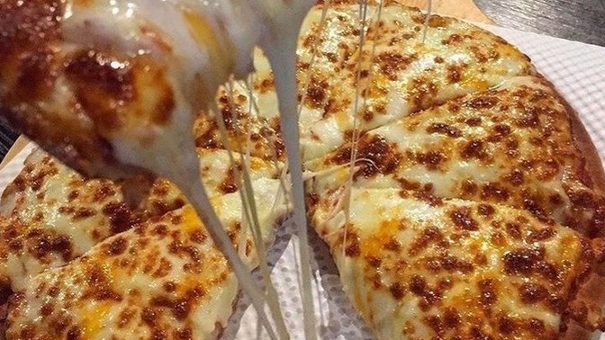 Evde pizza yapmanın en güzel yönü nedir?
