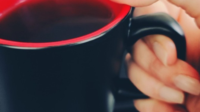 Kahve kadar hatırı olan birileri var mı hayatında?