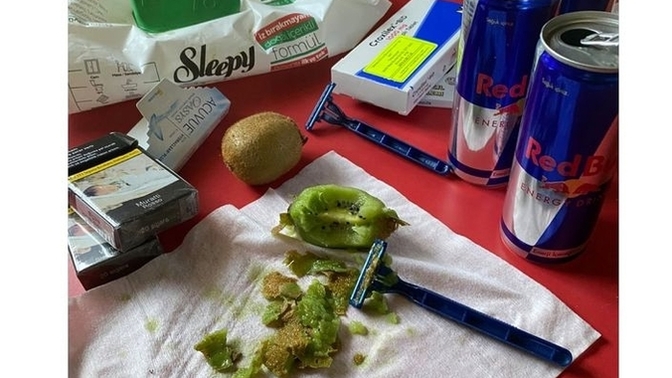 Erkekler kadınlar olmadan bir işi beceremiyorlar mı?