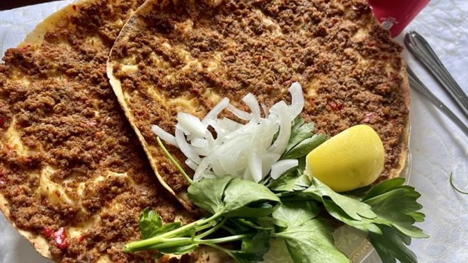 En son ne zaman evde lahmacun yaptın? Sever misin ev yapımı lehmacunn?