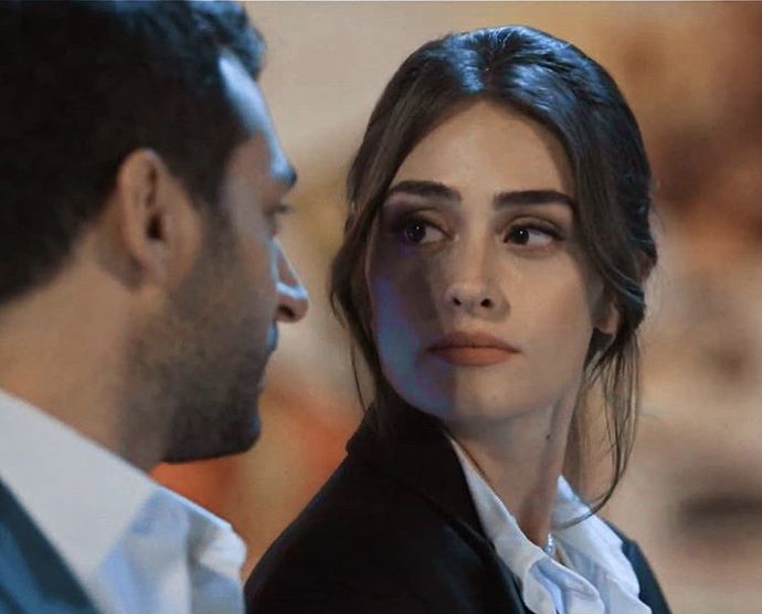 Bakma dışarı ben içerideyim 🎶