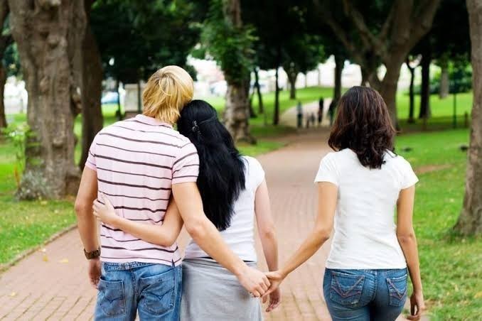 Evliler neden sevgili yapmaya gerek duyuyor?