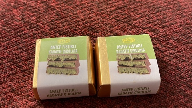 Antep fıstıklı kadayıf çikolatası yedin mi?