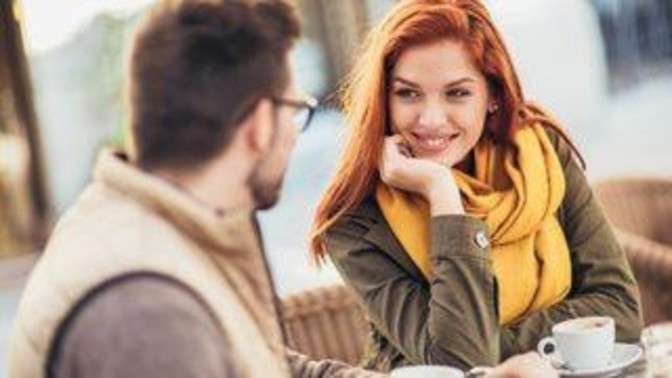 Karşı Cinsin Ses Tonu Sizi Etkilemeye Yeter Mi?