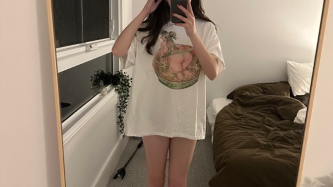 Oversize erkek tişörtlerine bayılıyorum ya bence cok çekici duruyo?