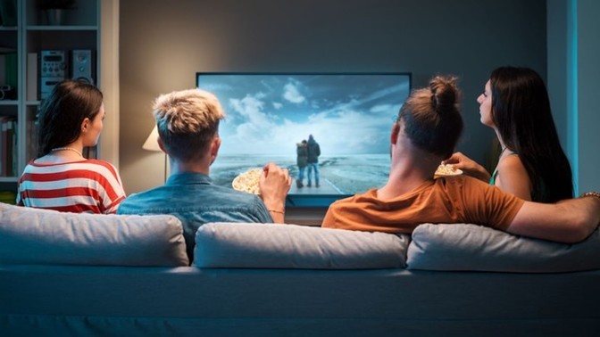 Film/ dizi izlerken eleştiri yapıyor musunuz?