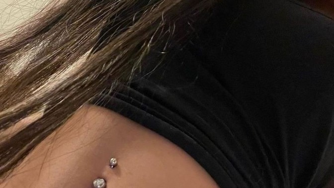 Kadınlarda göbek piercingi nasıl buluyorsunuz?