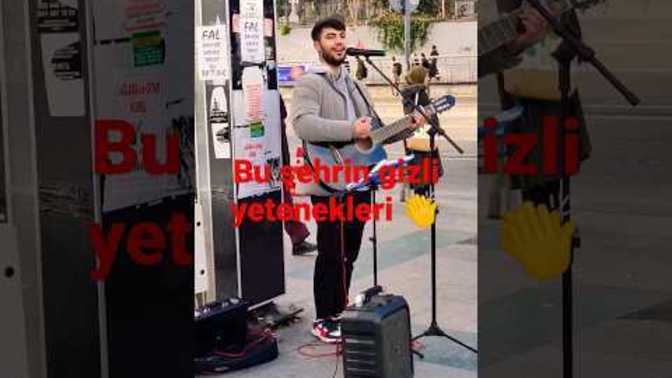 Şehriniz de sokak şarkıcıları olmasa bile YouTubeden dinlediğiniz oluyor mu yeni sesleri?