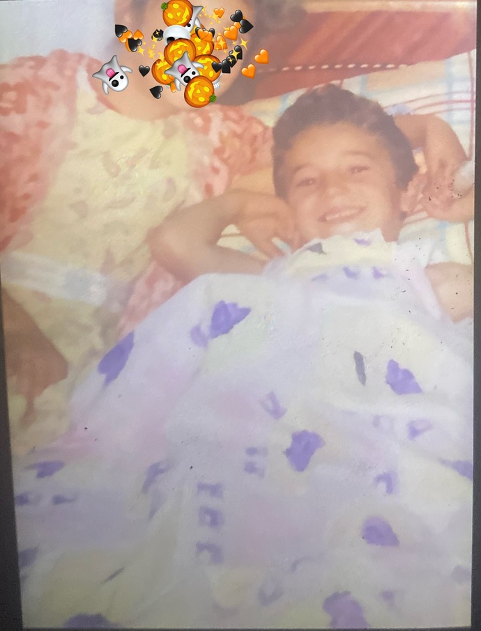 Küçüklüğünüzle şimdi ki görünüşünüz arasında çok fark var mı?