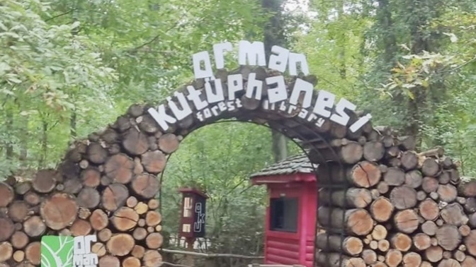Hiç daha önce ormanda kitap okudun mu?