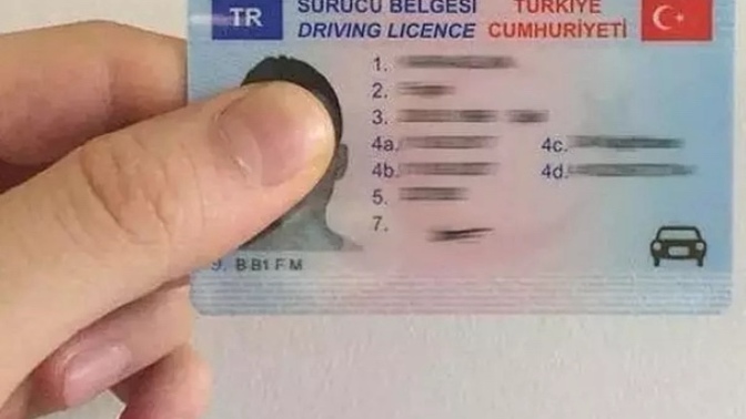 Eski sürücü belgenizi yenilediniz mi?