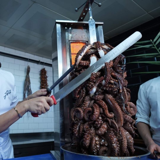 Ahtapot 🐙 döneri yer misiniz?