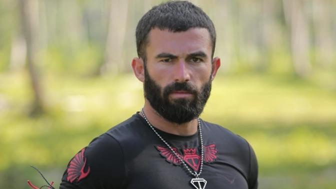 1975, 1987, 1999 ve 2010 doğumlu olup da şeref yoksunu narsist Temmuz yengeci tanımayan var mı?