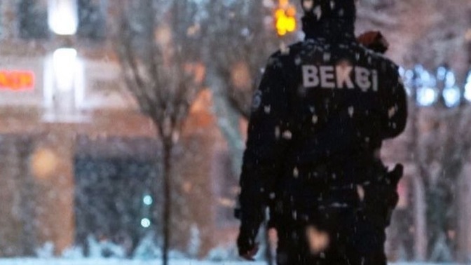 Başkalarına namus bekçiliği yapıyor musunuz?