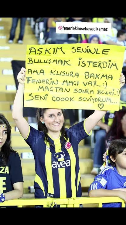 Futbol fanatikliği itici mi yoksa beraber izler miyiz dersin?