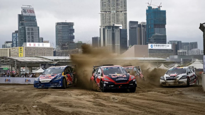 2024 FIA Dünya Rallikros Şampiyonası 9-10 Kasım'da İstanbul Yarış Pisti'nde gerçekleştirilecek. Otomobil yarışlarını sever misin?