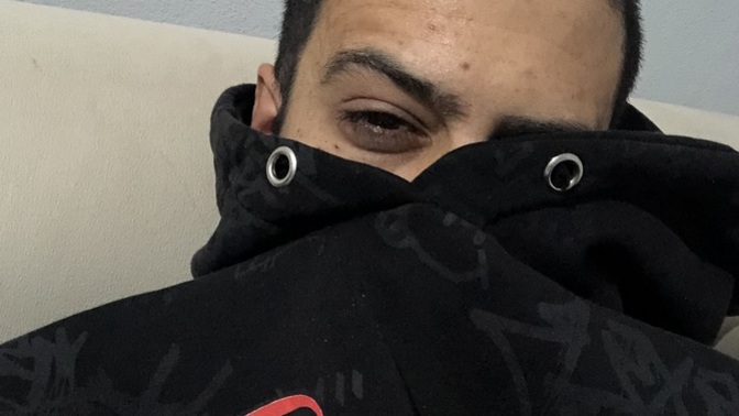 İnstagrama ciddiyetsiz bi foto atıcam hangisini atim?