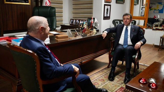 Ümit Özdağ'ın karşısında bile titreyen Ekrem İmamoğlu Cumhurbaşkanı olsa bizi nasıl temsil edebilir?
