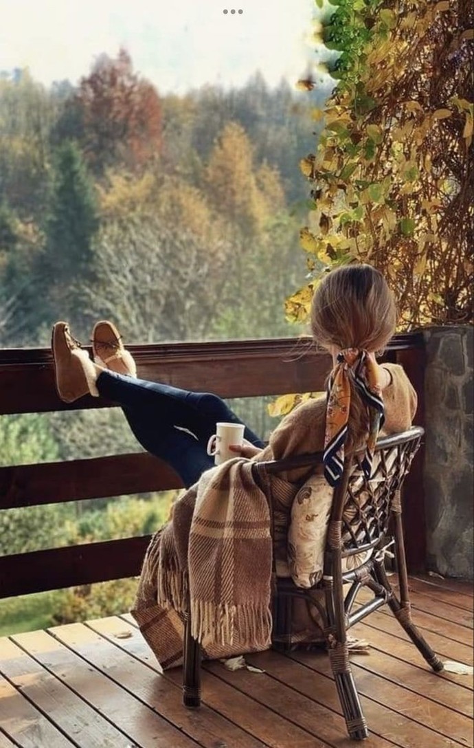 Beş dakikalık çay sigara veya kahve molasında, dumanıyla beraber uçup gideceğiniz o şarkı hangisidir?