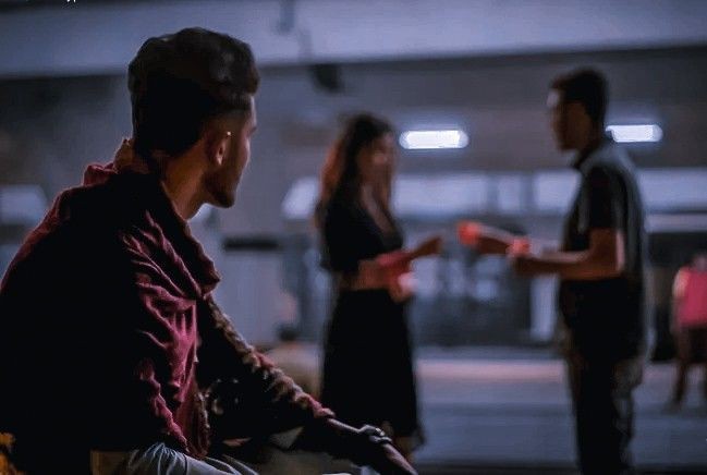 Birini kıskandığınızda kendinizi nasıl durduruyorsunuz?