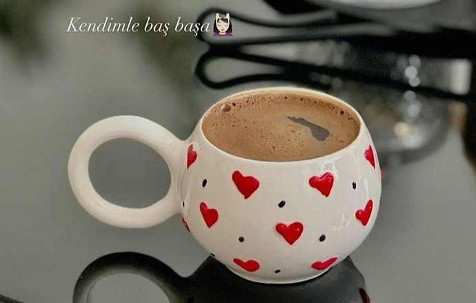 Kendinle baş başa kalınca en çok ne yapmayı seviyorsun?