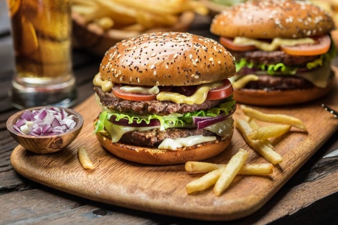 Sabah hamburger yenir mi?