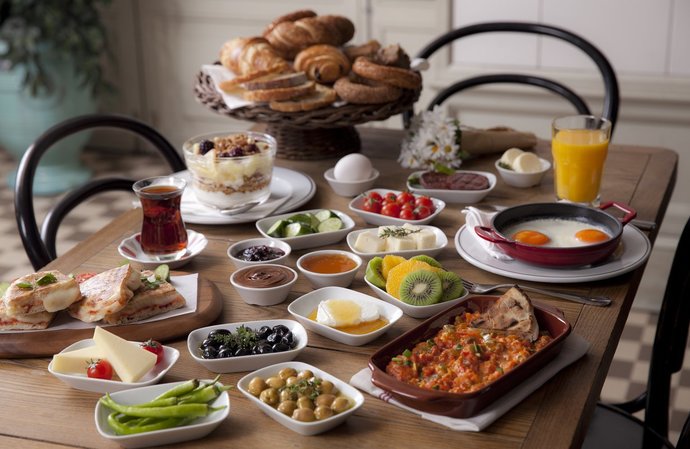 Kahvaltı ideal bir akşam yemeği olabilir mi?