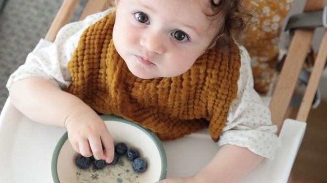 Bebek bakımına yardım etmeyen babadan olmaz mı?