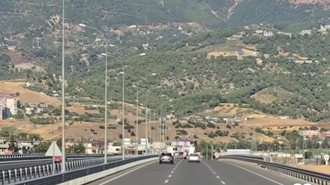 "Zaar" gibi duyduğunuz/ duymadığınız şive içeren sözcükler var mı?