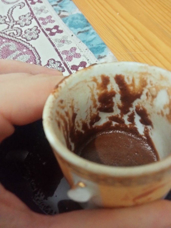 Kahve falı anlayan var mı bakabilir misiniz acaba?