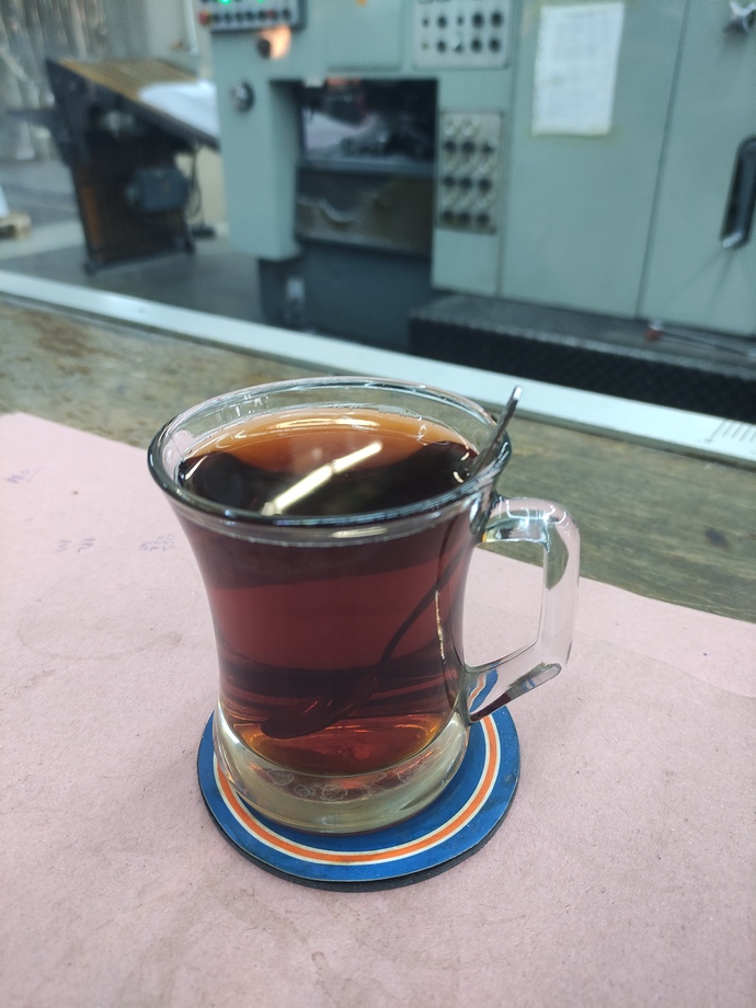 Çay içilen her saate bir isim vermek zorunda mıyız?