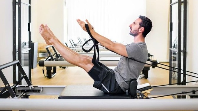 Pilates erkeklere uygun olmayan bir spor mu, erkekler de pilates yapabilir mi sizce?
