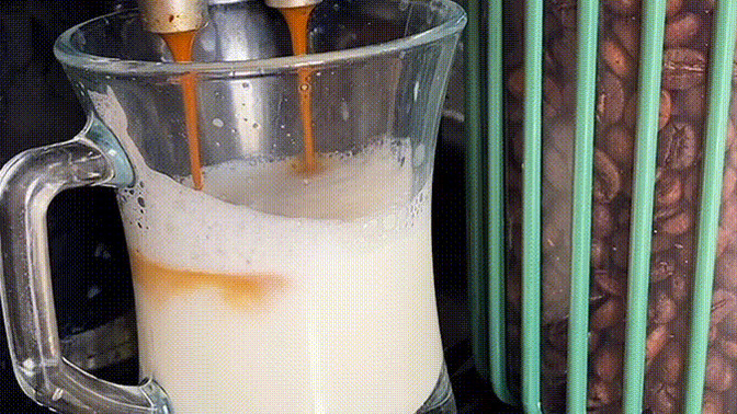 An itibariyle kaçıncı bardak kahvenizi içtiniz 🤔☕️?