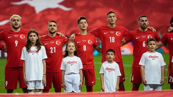 A Milli Takımımızın Galler ve Karadağ maçları için aday kadrosu açıklandı. Sence Milli Takım kadrosunda kimler olmalı?