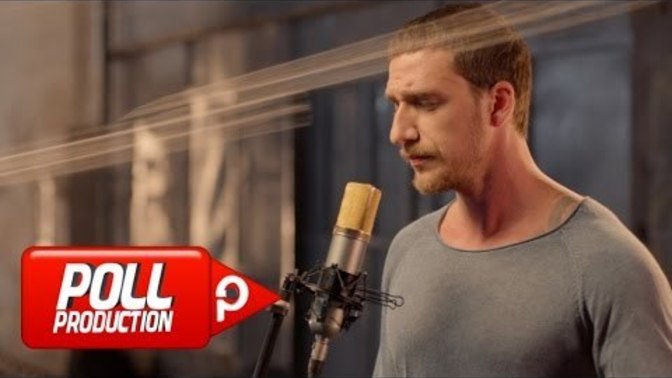 Geceye anısı olan bı şarkı bırak?