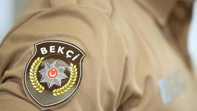 Bekçilere üst arama yetkisi geldi! Bekçilere üst arama yetkisi verilmesi hakkında ne düşünüyorsunuz?