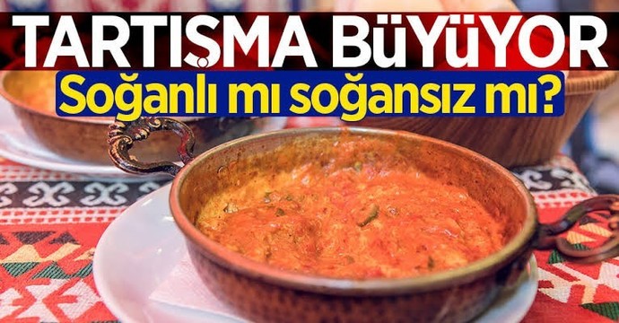 Sizce menemen soğanlı mı olur yoksa soğansız mı?