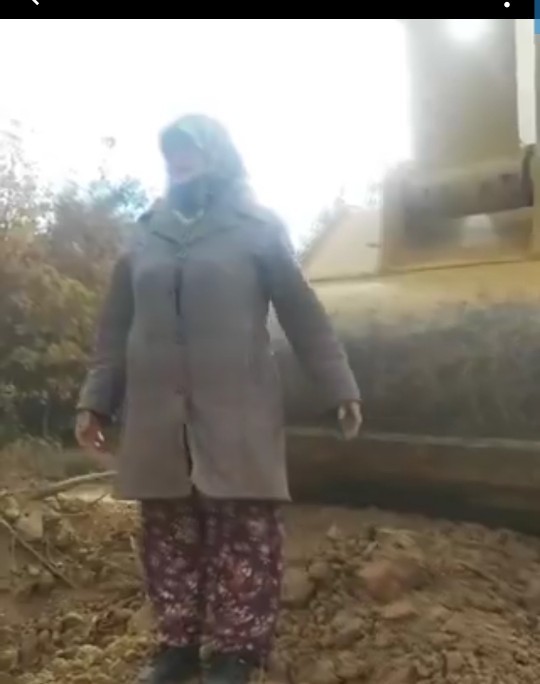 Hacıbekirler Köylülerinin sesini elden ele yayın lütfen. İktidarın izniyle/ortaklığı ile Cengiz Holding Kaz Dağlarını yağmalacak?