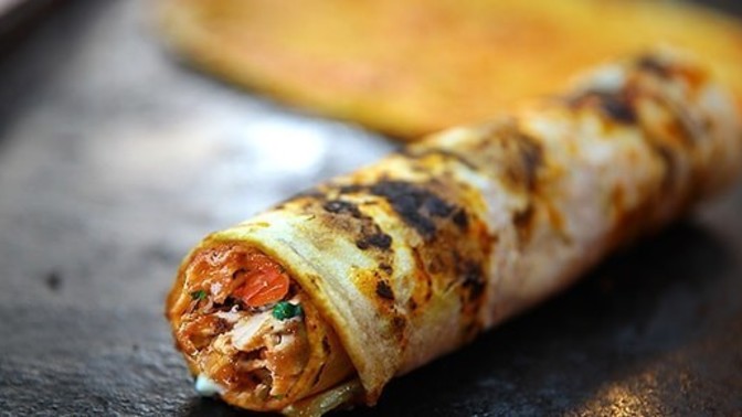 Tavuk döner sevmeyen var mı? En lüks restoranlarda yemek yersem dahi mutlaka haftada bir kez tam ekmek tavuk döner gömerim?
