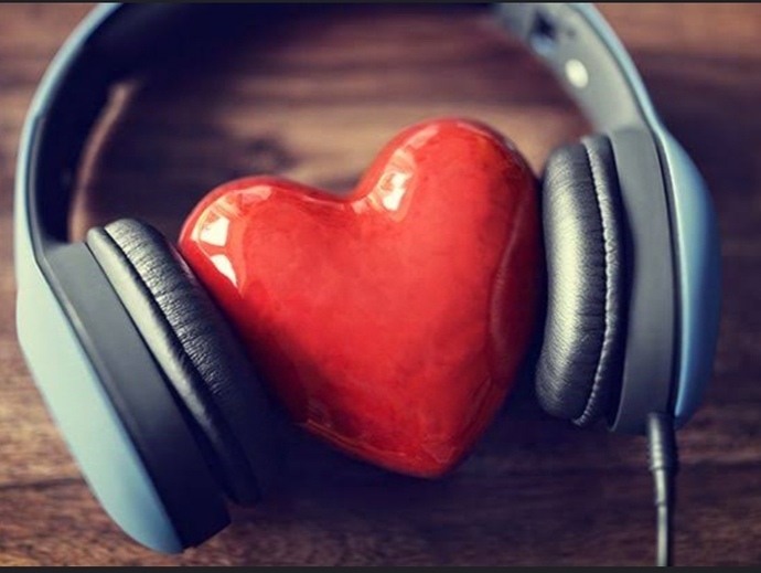 Kulaküstü Bluetooth kulaklık önerisi var mı?