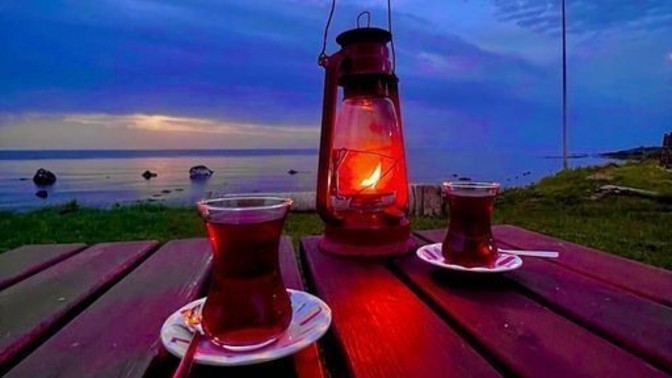 Sabah sabah elinize ne verilirse hoşunuza gider?