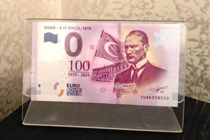 Yeni bir para basacak olsanız Atatürkün hangi fotoğrafını seçerdiniz?