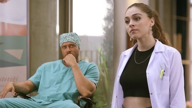 Filmdeki bi karaktere sinir olmuşsak, o oyuncu rolünü çok iyi yapıyor demek midir?